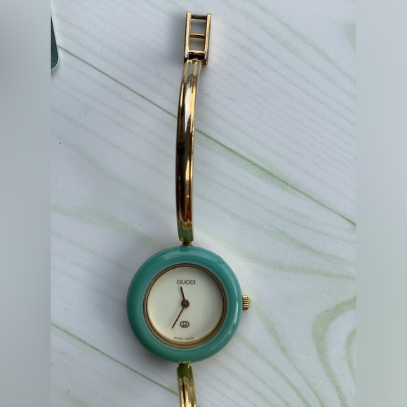 Gucci interchangeable bezel watch 🌼🌸🌺 - Picture 8 of 15